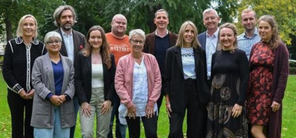 Mitarbeiterin und Mitarbeiter des Regionalen Bildungsbüros (Foto: Dorn) Mitarbeiterin und Mitarbeiter des Regionalen Bildungsbüros